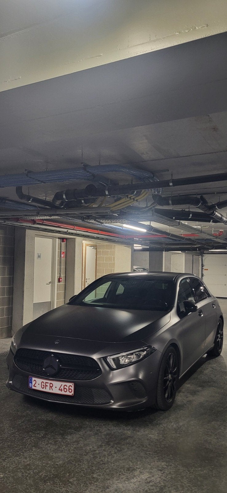 mercedes a180, Autos, Cuir, Achat, Phares entièrement LED, Noir