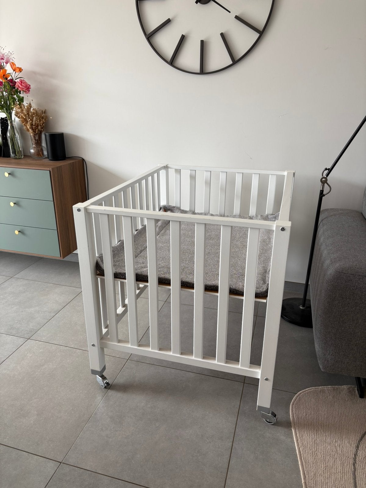 Witte Bopita babypark met wieltjes + Jollein-boxkleed, Ophalen, Zo goed als nieuw, Boxkleed