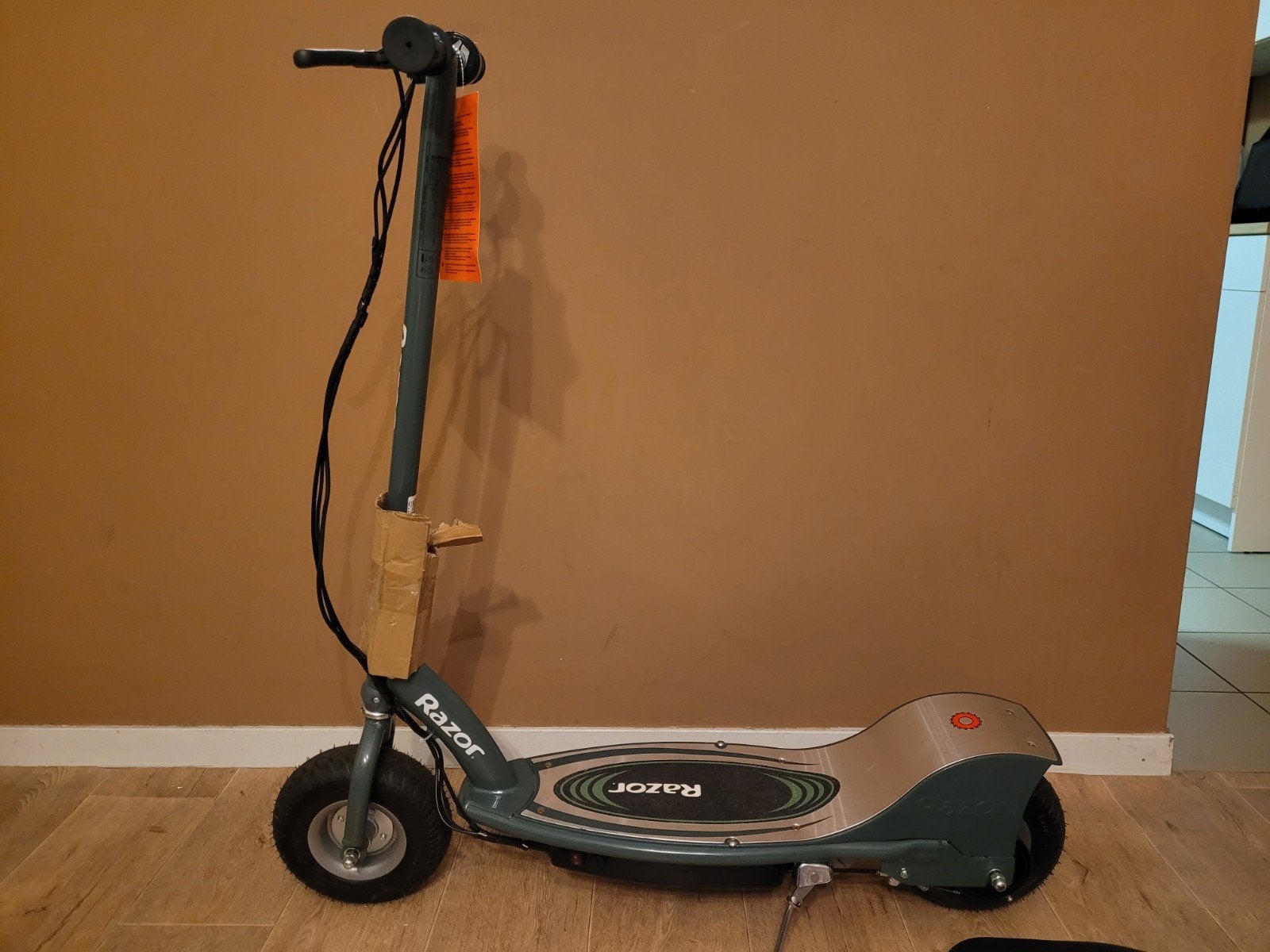 elektrische step Razor e300s 13jaar, Fietsen en Brommers, Steps, Ophalen, Nieuw, Elektrische step (E-scooter), Razor