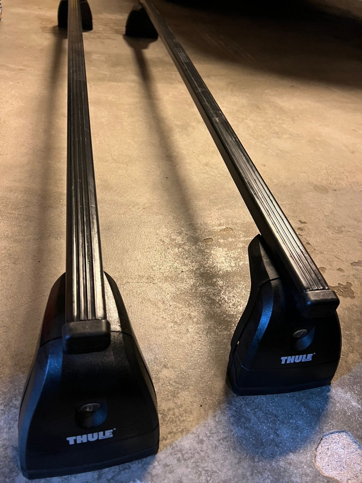 Thule 751000 Jeu de 4 Pieds Rapid System 751+ barre de toit, Autos : Divers, Porte-bagages, Enlèvement, Utilisé