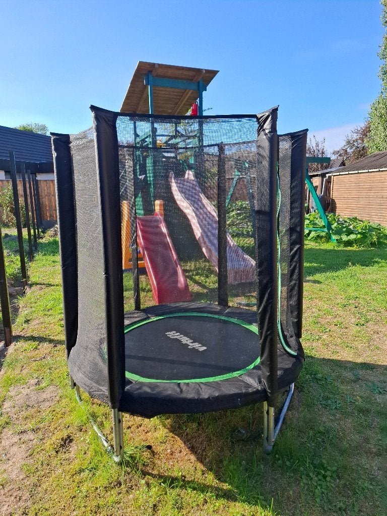 Trampoline, Ophalen, Zo goed als nieuw
