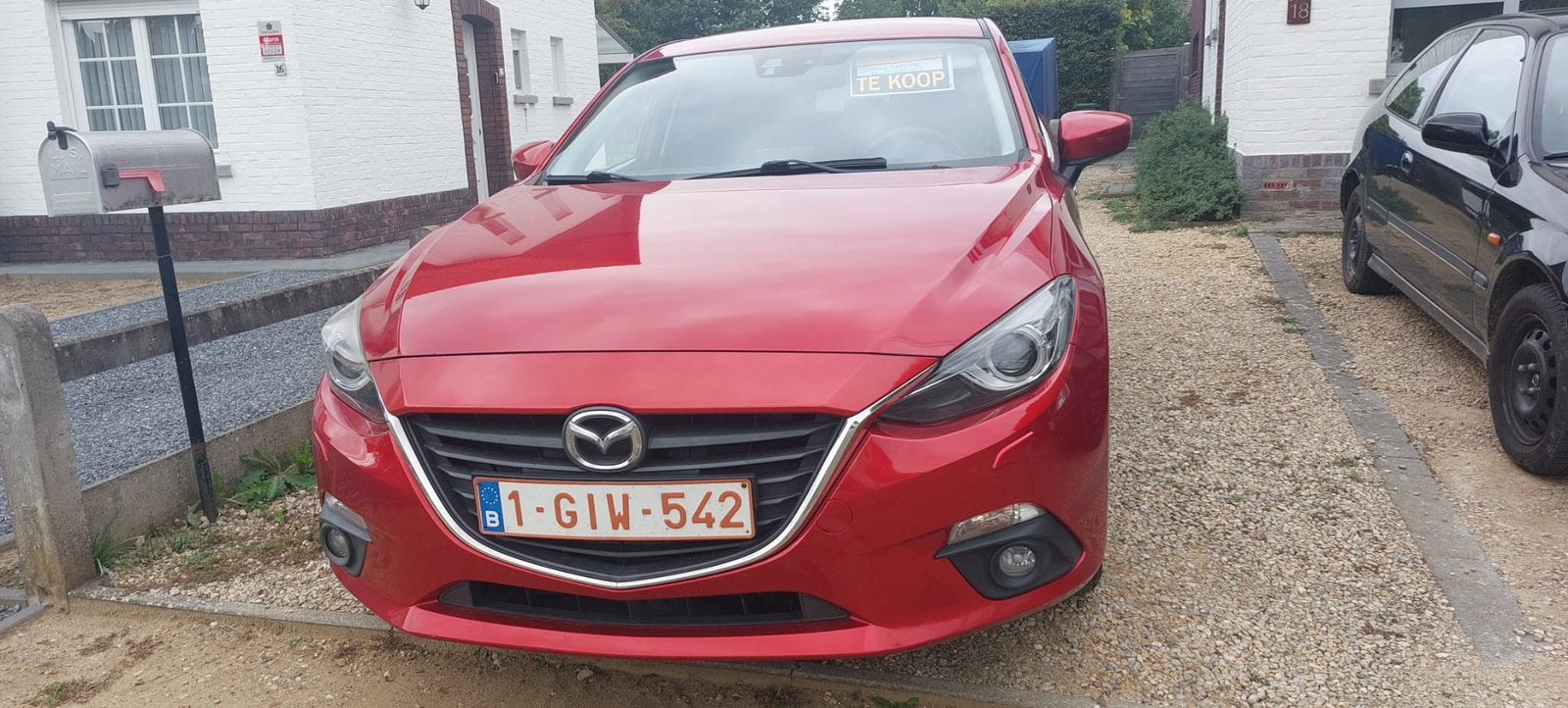 Mazda 3 - 1.5 benzine - bouwjaar 2015 - 123.000 km, Autos, Rouge, Achat, Boîte manuelle, Entretenue par le concessionnaire