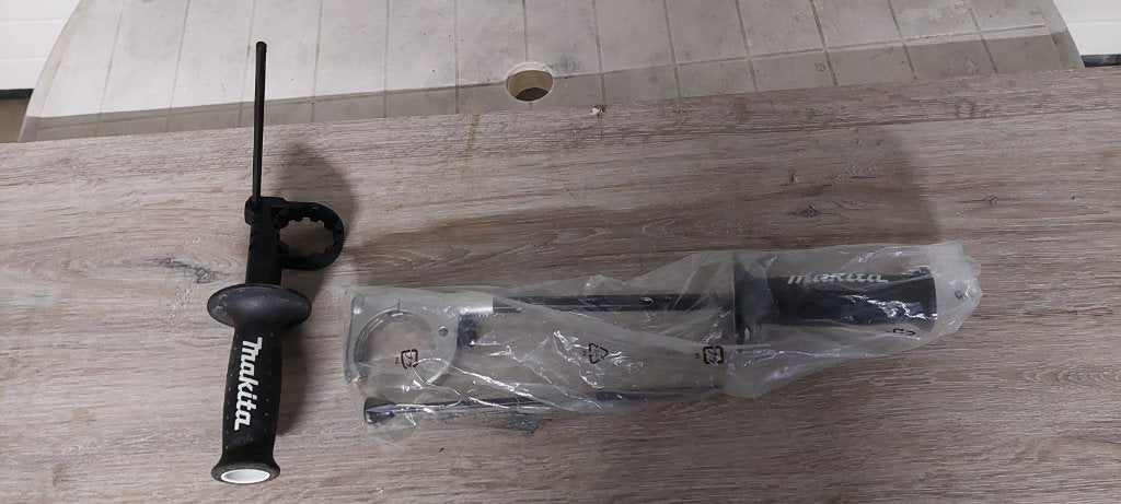 Poignée Latérale Makita Perceuse Originale Neuve pas Utilisé, Enlèvement ou Envoi, Neuf, Perceuse, Vitesse variable