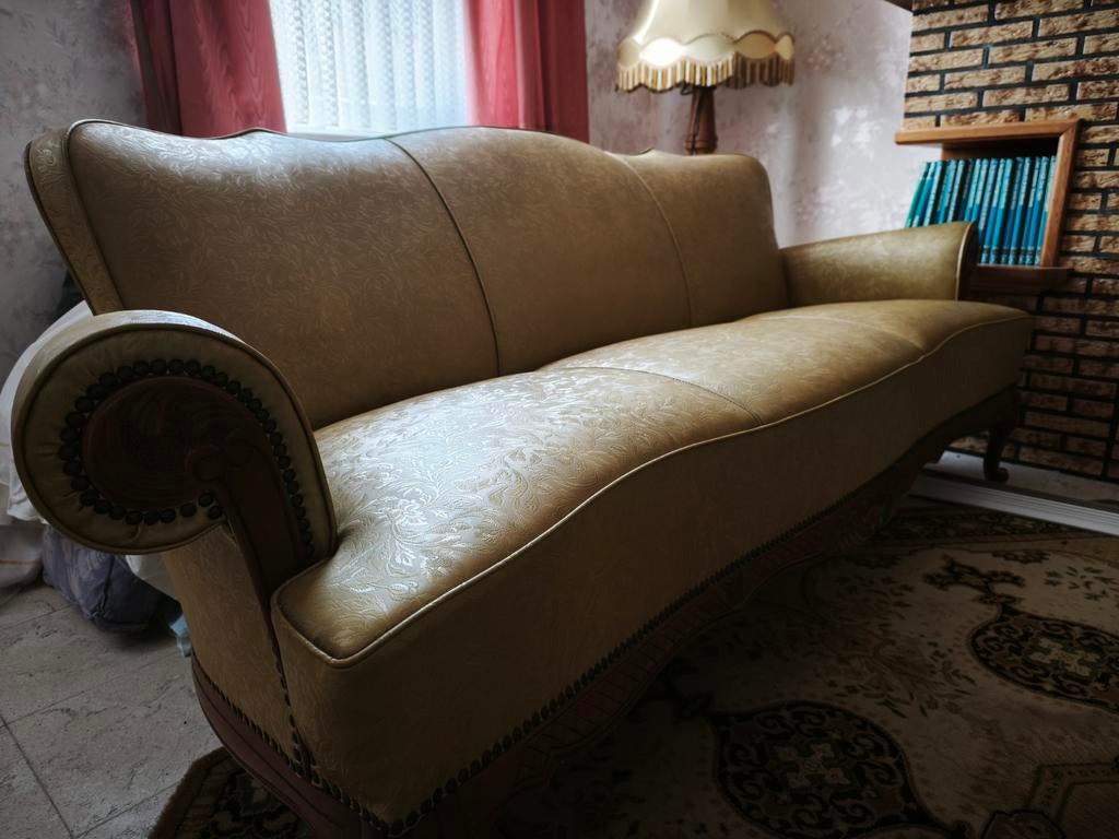 Salon stijl Louis XV, Ophalen