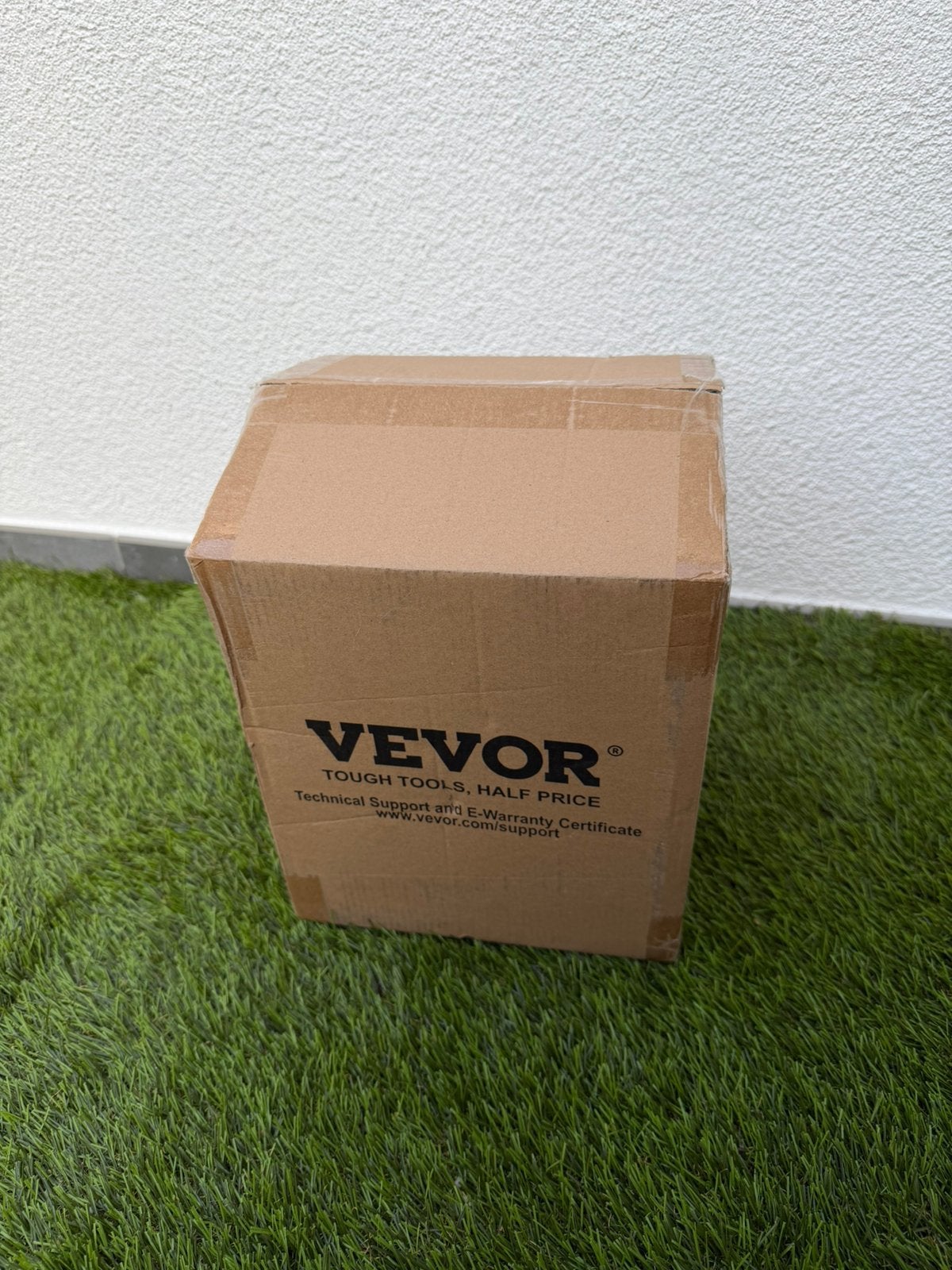 Vevor, Enlèvement, Neuf