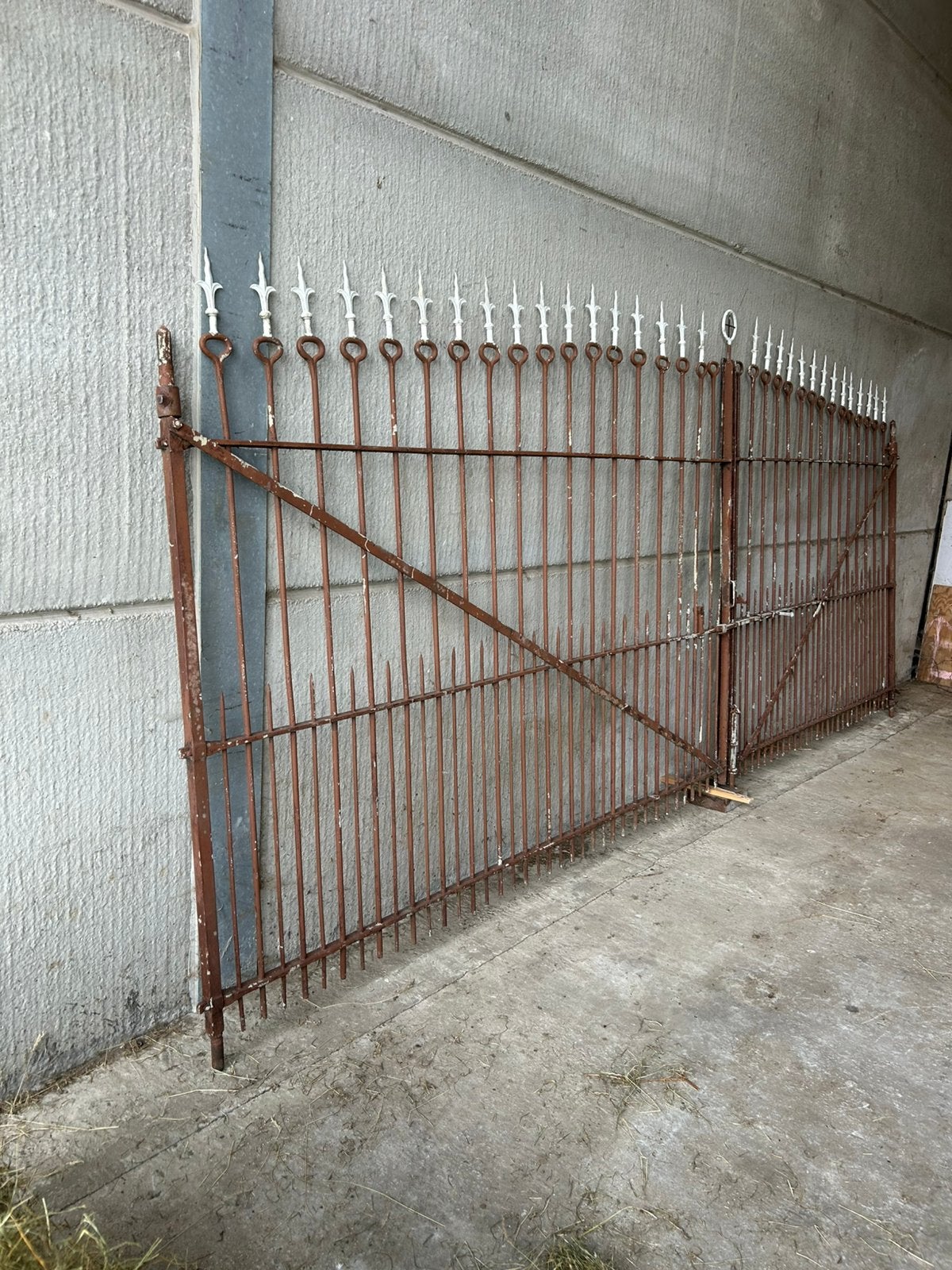 Groot dubbel vol smeedijzeren antiek hekken of poort 4m55, Jardin & Terrasse, Enlèvement, Utilisé, Fer, Porte du jardin