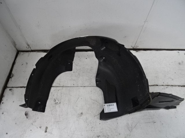 BINNENSPATSCHERM RECHTS VOOR Skoda Fabia III (NJ3), Gebruikt, Voor, Skoda, Spatbord