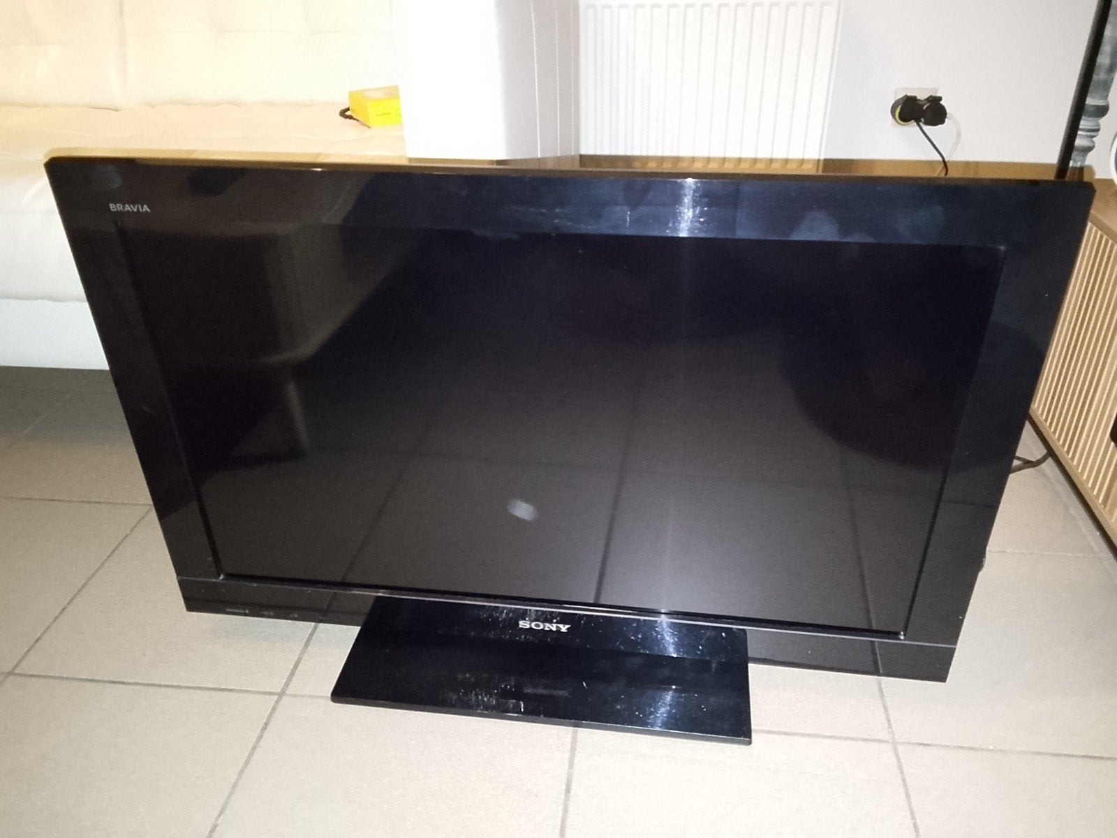 Sony Bravia 32 inch geen smart tv met originele remote, Ophalen, Sony, Smart TV