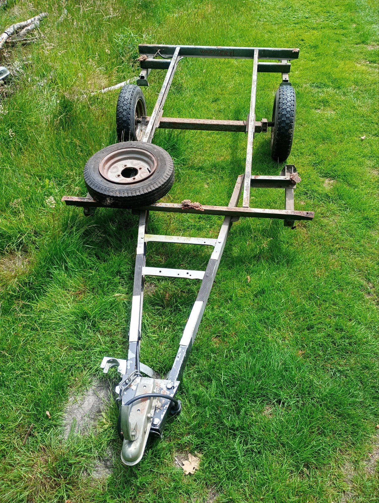 Gegalvaniseerd chassis met torsieas., Ophalen, Gebruikt