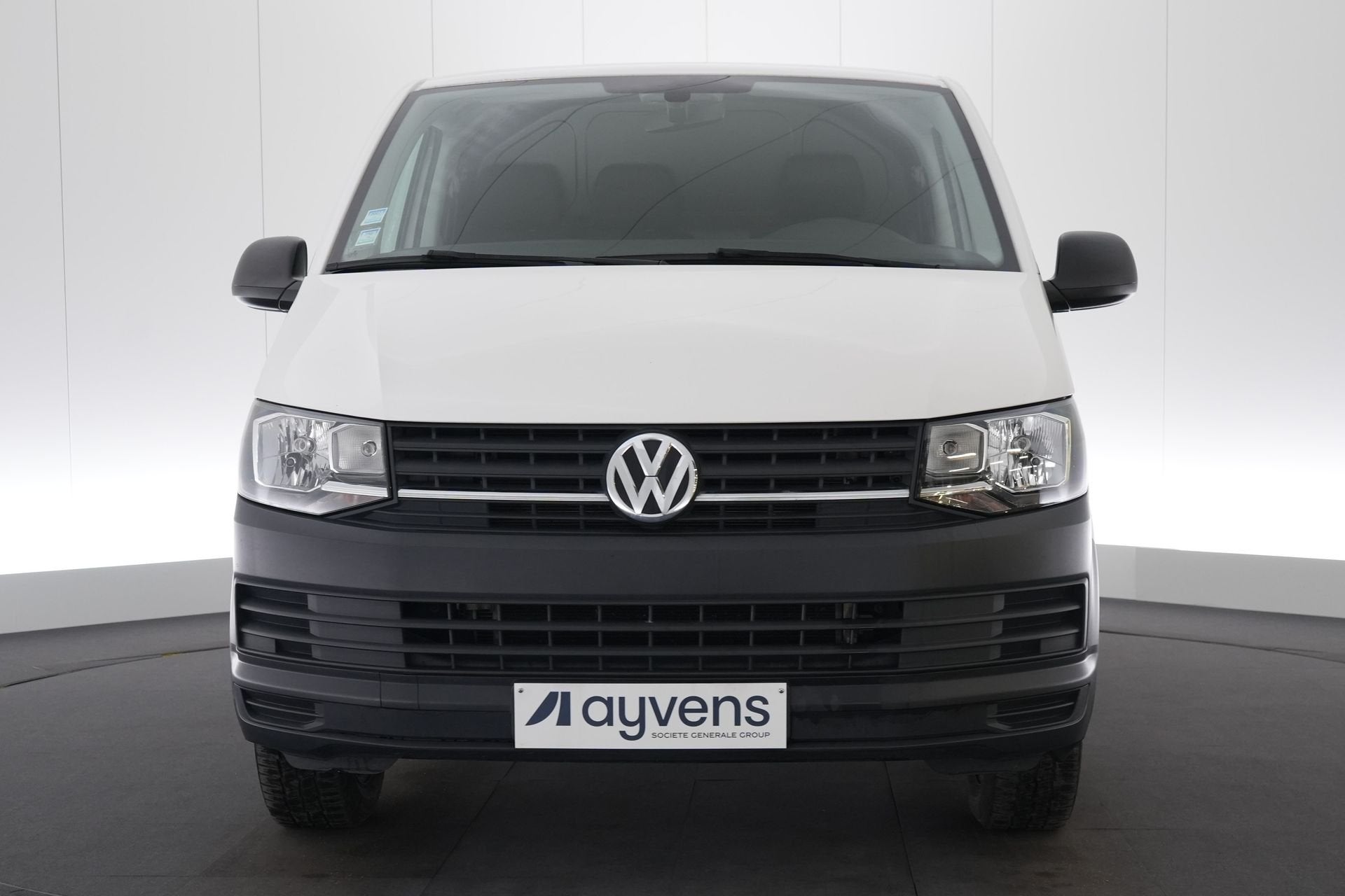 (1XMF529) VOLKSWAGEN TRANSPORTER, Voorwielaandrijving, 75 kW, Stof, Gebruikt