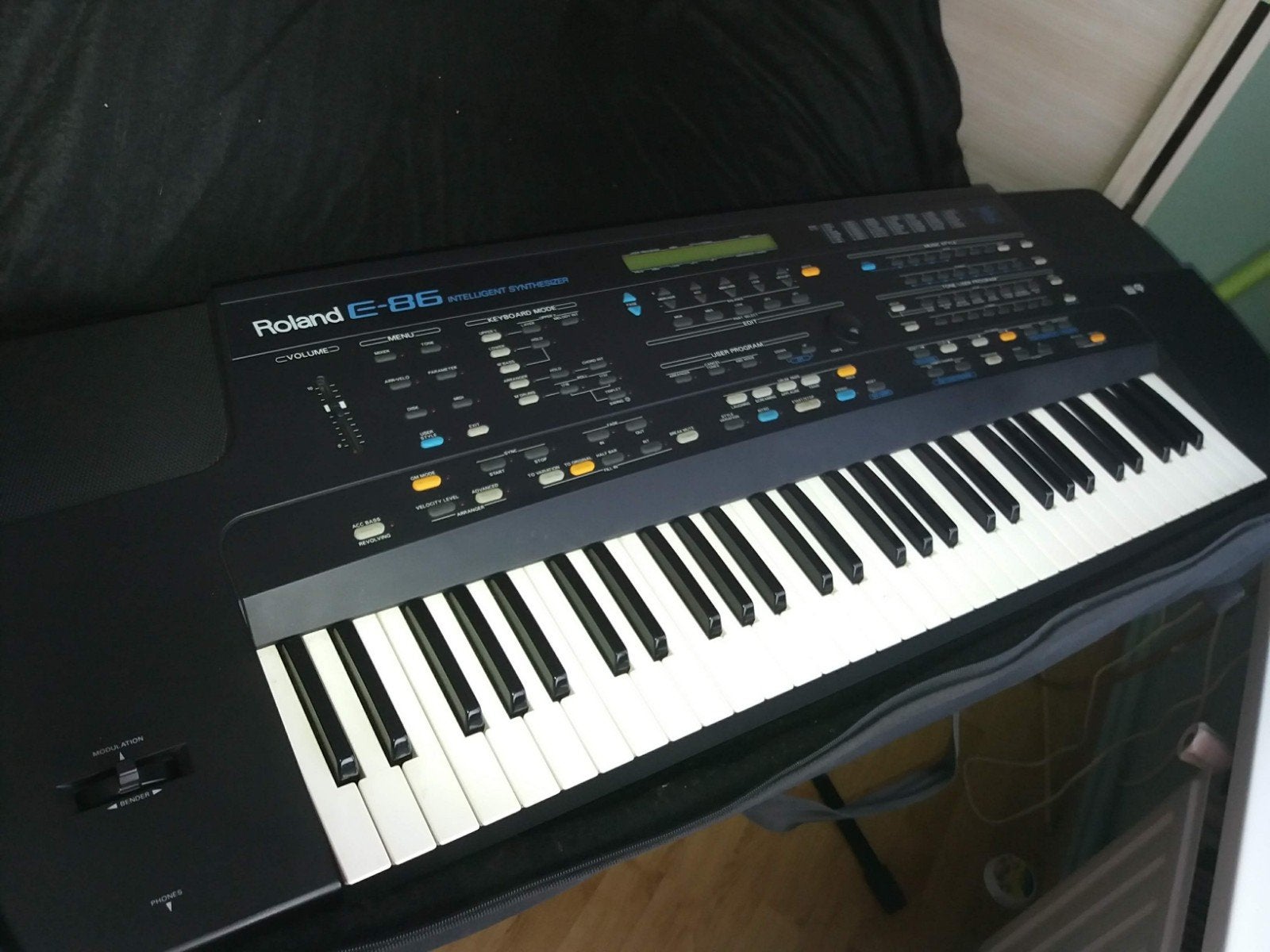 synthesizer zo goed als nieuw, Enlèvement, Comme neuf, Roland, Connexion MIDI