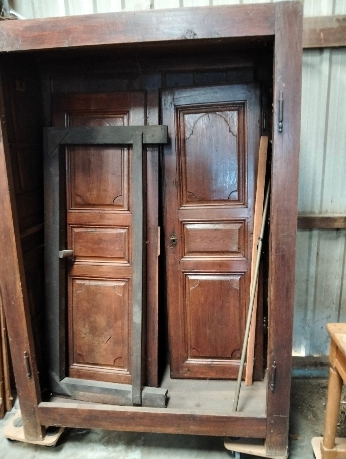 Armoire française en chêne du XVIIIe siècle, Maison & Meubles, Armoires | Penderies & Garde-robes, Enlèvement