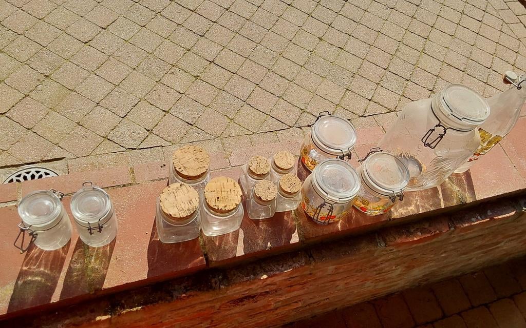 Set van verschillende glazen potten met kurk of sluiting, Ophalen of Verzenden, Gebruikt