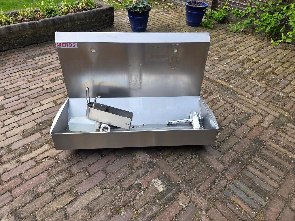 Rvs wastrog Met Kraan Lang 1 meter Hoog 65 cm Breed 45 cm, Doe-het-zelf en Bouw, Sanitair, Ophalen, Zo goed als nieuw, Inox, Kraan