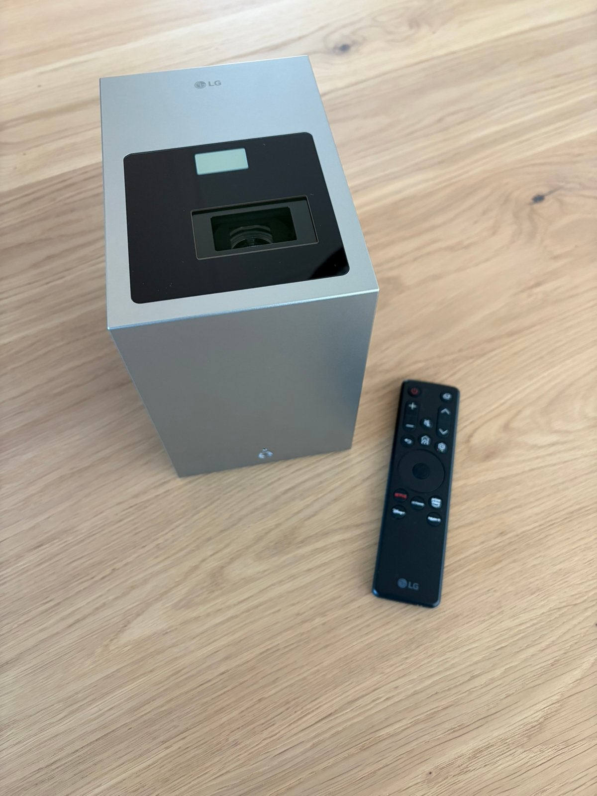 LG CineBeam S (4K UST laserprojector) – uitstekende staat, Ophalen, Zo goed als nieuw, LG, DLP
