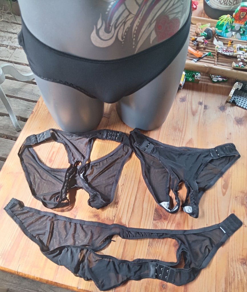 Lot de 4 culottes string ouvert - Neuf Taille réglable, Vêtements | Femmes, Autre, Envoi, Noir, String
