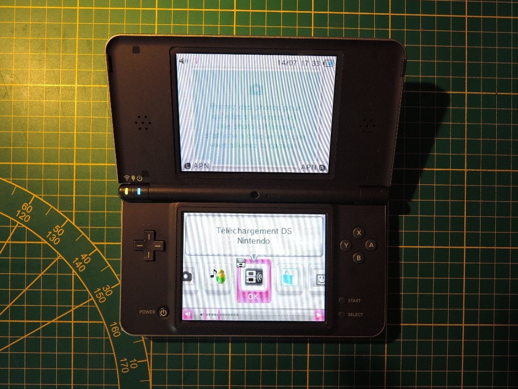 ｢Nintendo DSi XL • Noire/Marron｣, Consoles de jeu & Jeux vidéo, Consoles de jeu | Nintendo DS, Utilisé, Dsi XL, Noir, Enlèvement