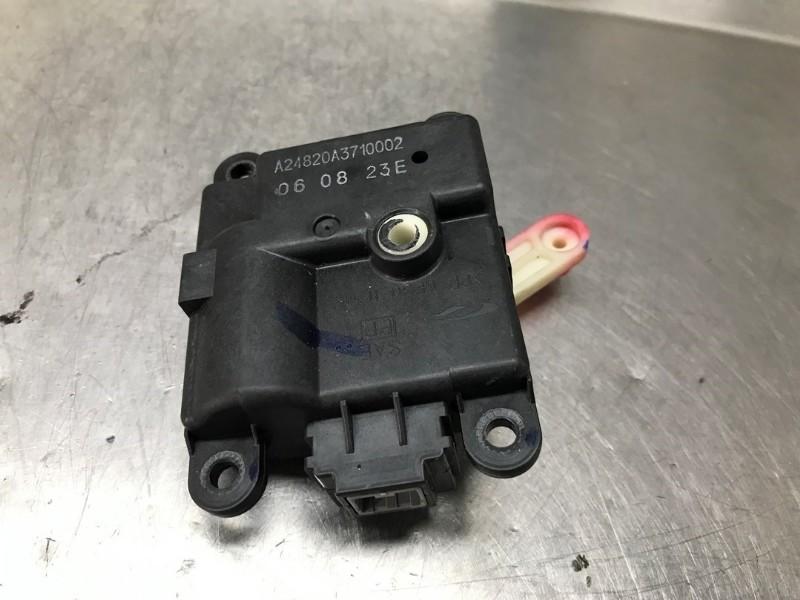 ACTIONNEUR MOTEUR VOLET CHAUFFAGE Honda Civic (FK / FN), Utilisé, Honda