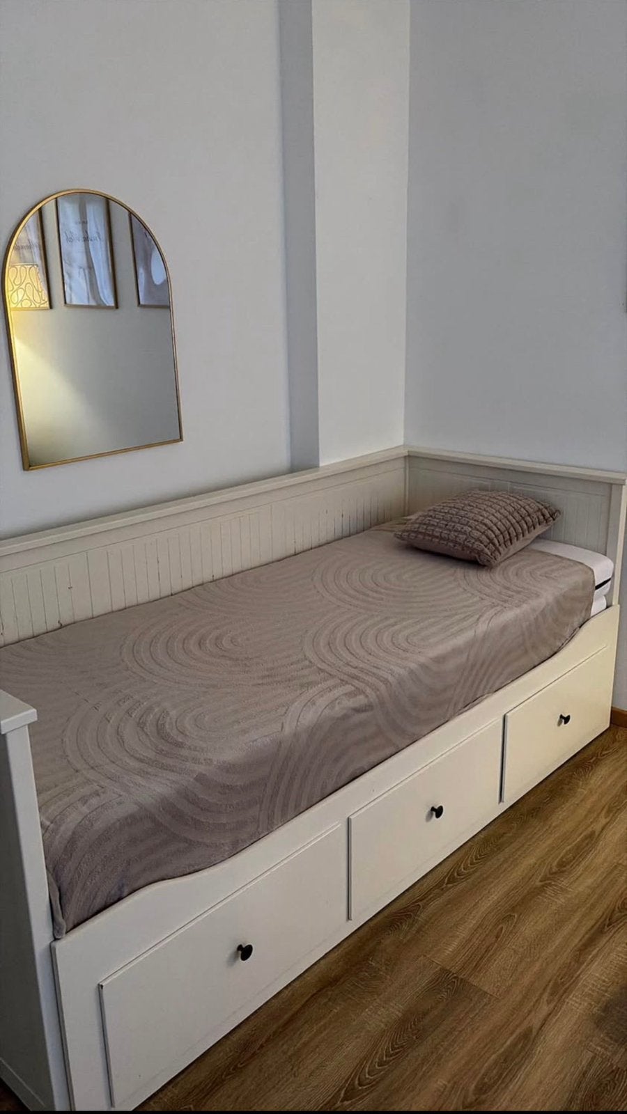 Lit ikea avec les 2 matelas, Maison & Meubles, Chambre à coucher | Lits, Enlèvement ou Envoi, Comme neuf