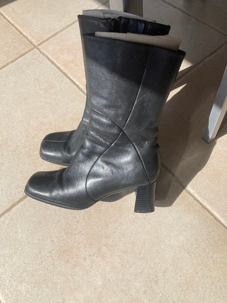 bottes en cuir noires taille 41, Enlèvement ou Envoi, Comme neuf, Boots et Botinnes, Noir