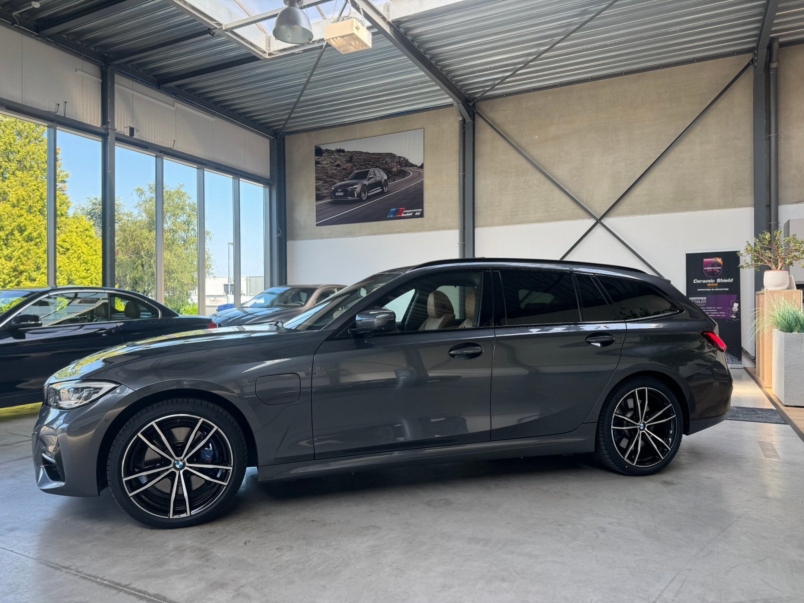 BMW 330e xDrive M-Sport | 02/2021 | 91.000 km, Auto's, BMW, Automaat, 1998 cc, 4 cilinders, Parkeerassistent