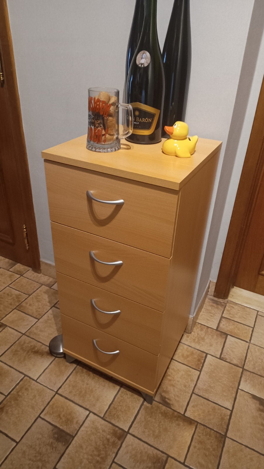kast met 4 laden, Enlèvement