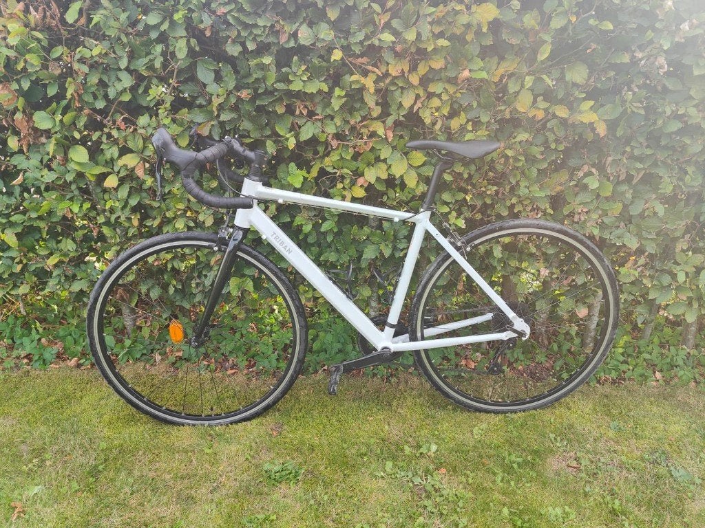Koersfiets Tiriban (maat S: 1,60 - 1,70m) met klikpedalen, Enlèvement, Comme neuf