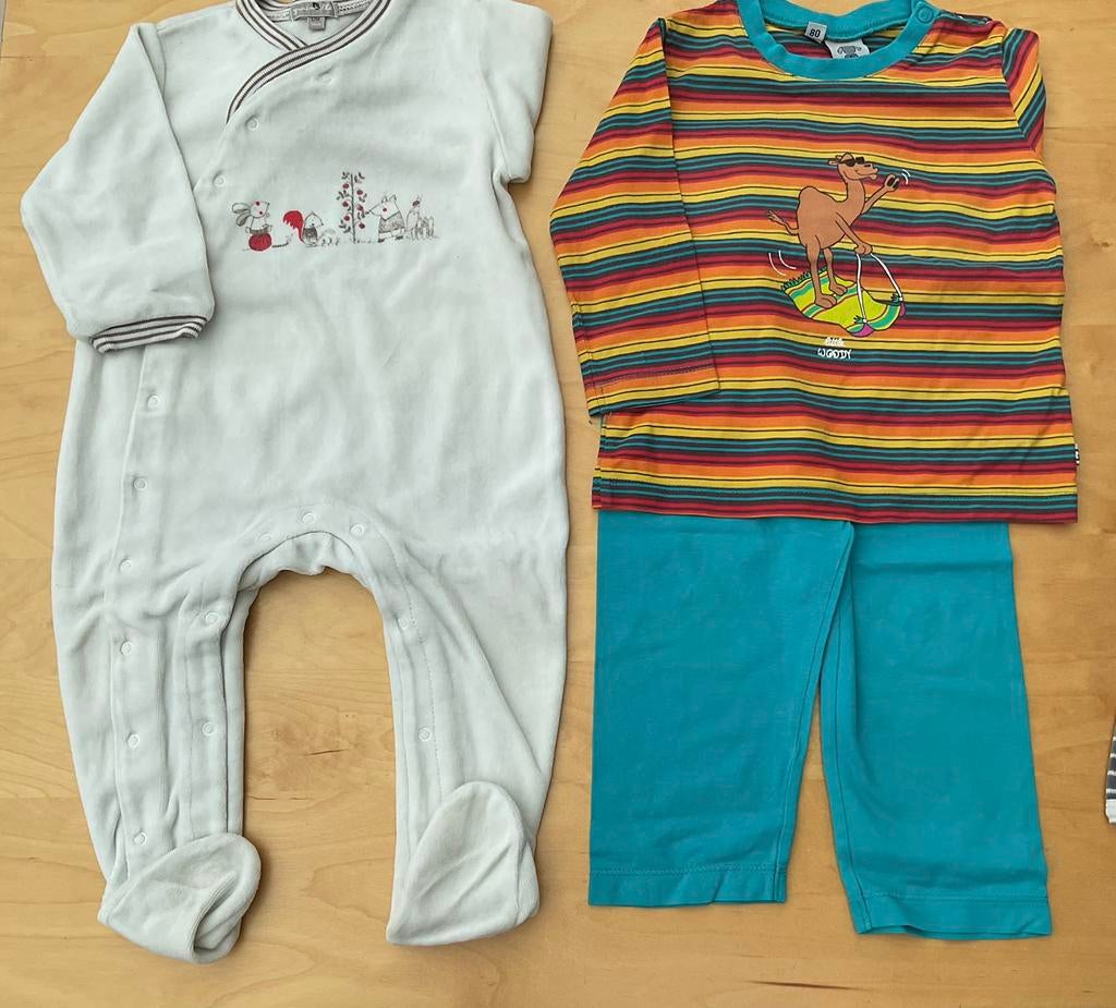 Lot de 2 pyjamas 12 mois…. Little Woody, Grain de blé, Enfants & Bébés, Enlèvement, Utilisé