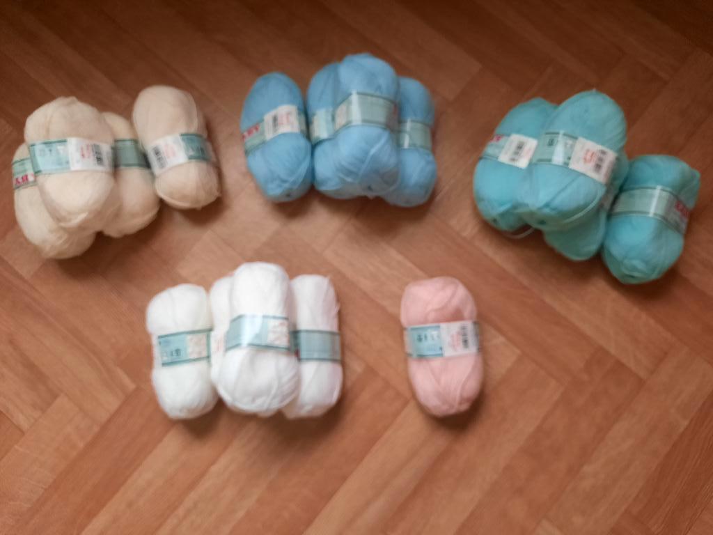 nieuwe breiwol rollen baby 100%acryl 50gr voor ongeveer 200m, Ophalen of Verzenden, Nieuw, Breien