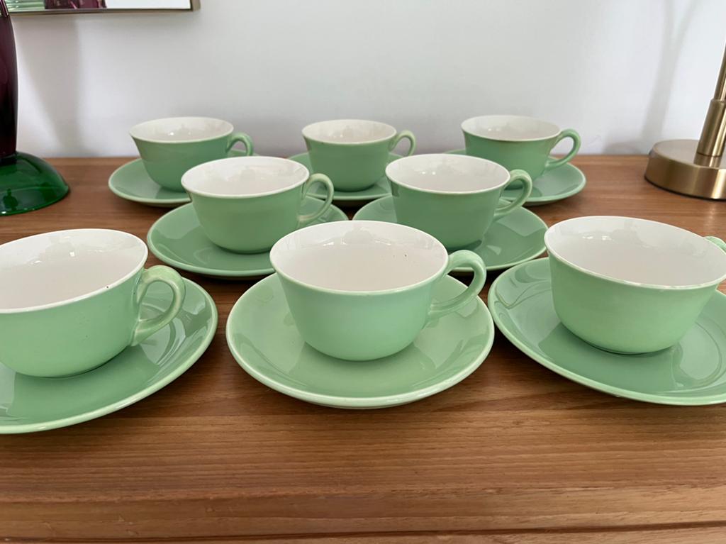8 kopjes BOCH PASTEL GREEN, Antiek en Kunst, Antiek | Servies compleet, Ophalen of Verzenden