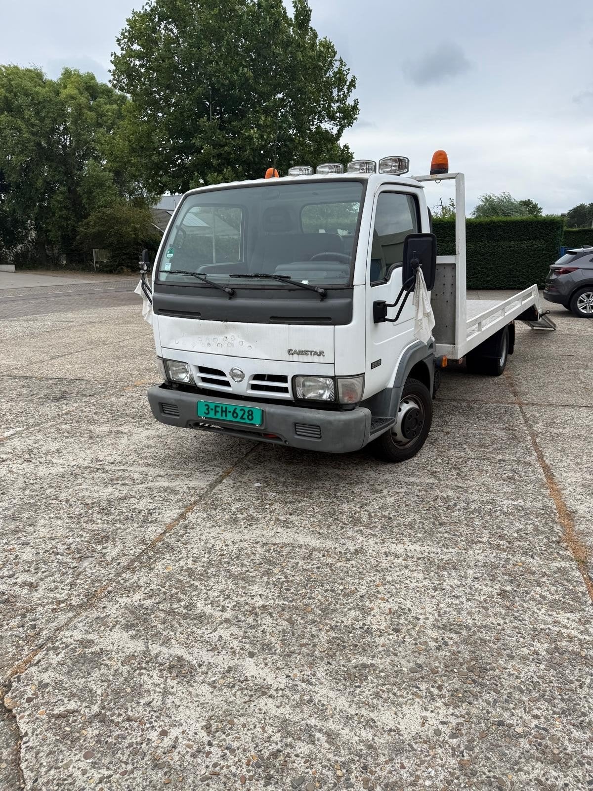 Permis de conduire B pour Nissan Cabstar 3.0 td 35.13 92kw D, Autos, Camions, Autres marques, Achat, 3 places, Boîte manuelle
