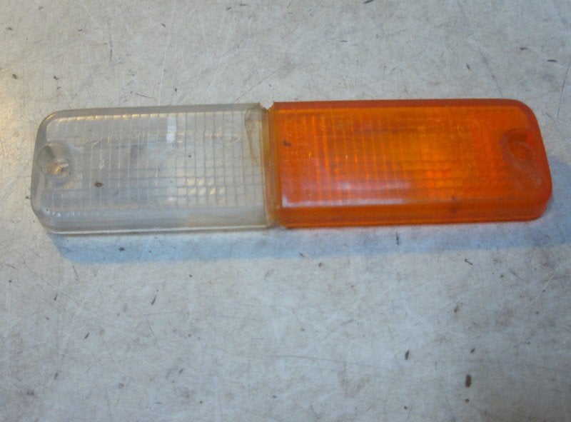 CLIGNOTANT AVANT GAUCHE Maserati Bi-turbo (01-1970/-), Taurusavenue 1
2132 LS  Hoofddorp, NL, Webaccessibility@stellantis.com