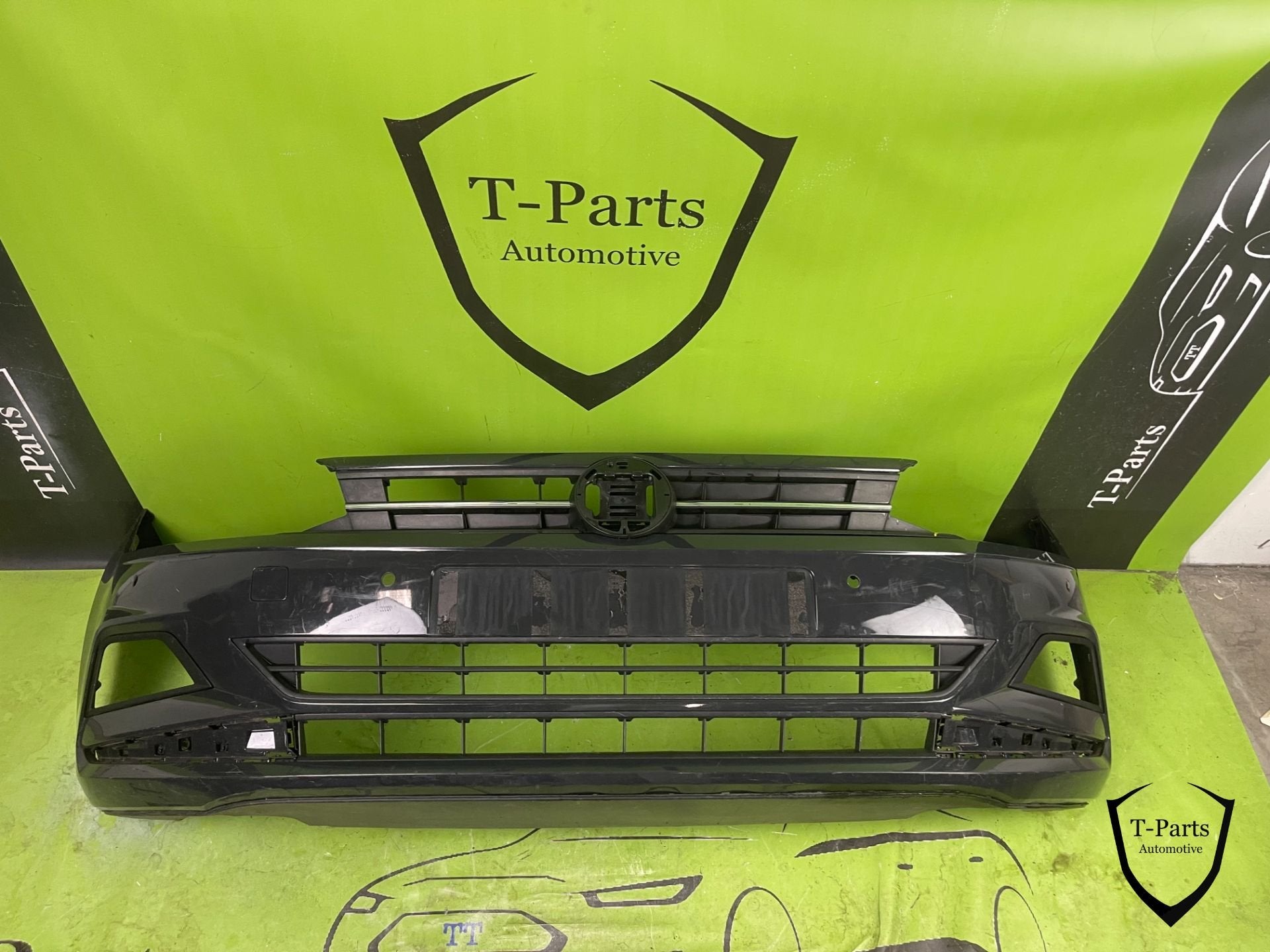 volkswagen polo 2G voorbumper bumper grille rooster, Auto-onderdelen, Info@fabrikant.eu, Volkswagen, Bumper, Fabrikantstraat 1
1000 AA  Amsterdam