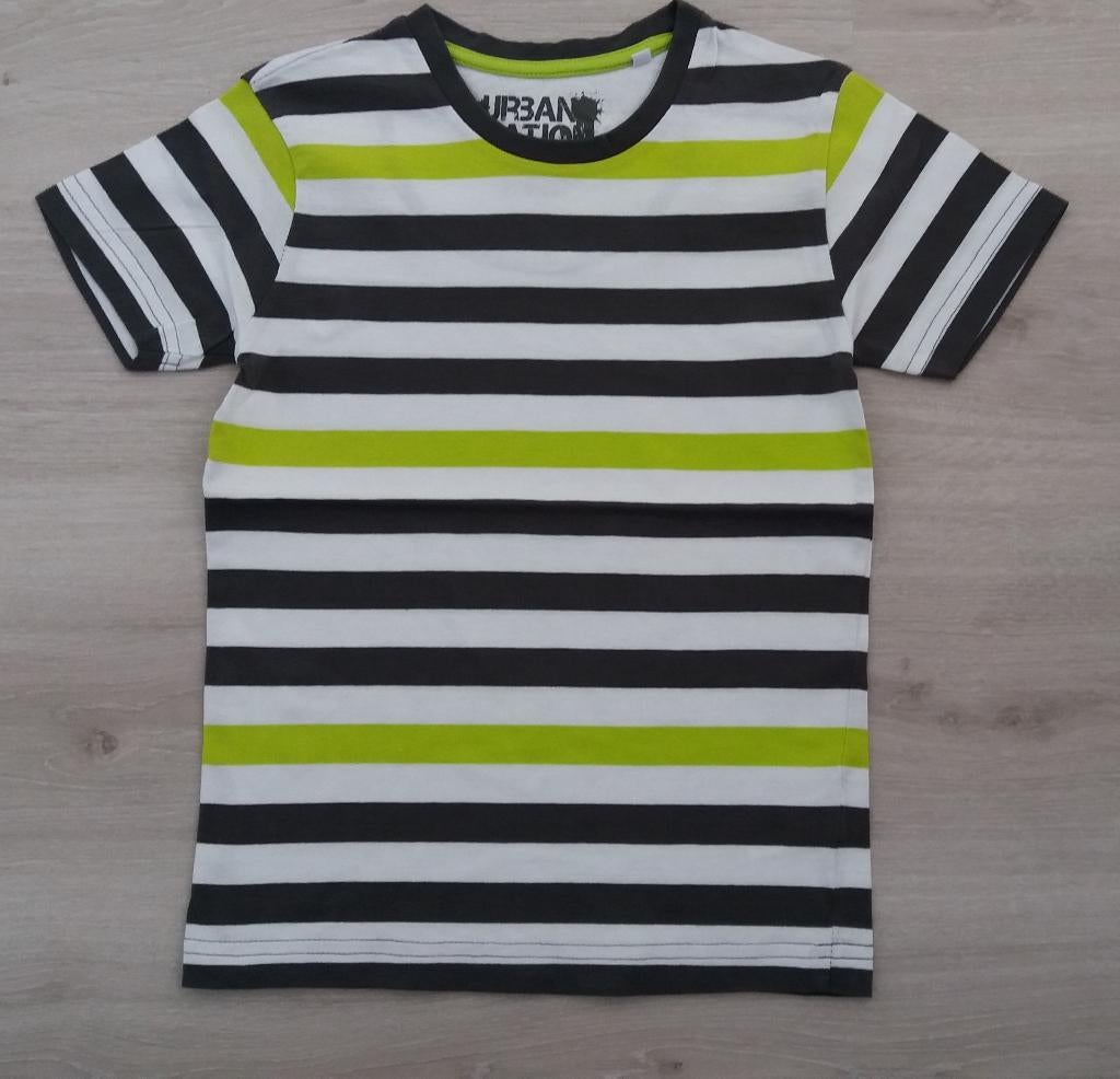 T-shirt C&A,maat 122, Kinderen en Baby's, Kinderkleding | Maat 122, C&A, Ophalen of Verzenden, Zo goed als nieuw, Shirt of Longsleeve