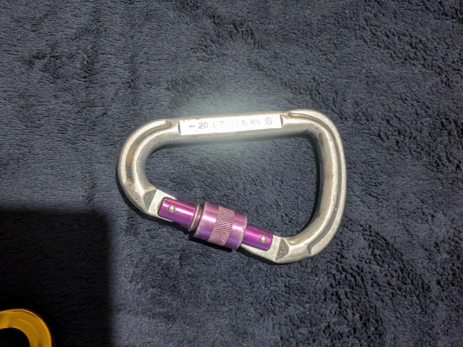 HMS schroefcarabiner, Sports & Fitness, Enlèvement ou Envoi, Utilisé, Accessoire d'escalade