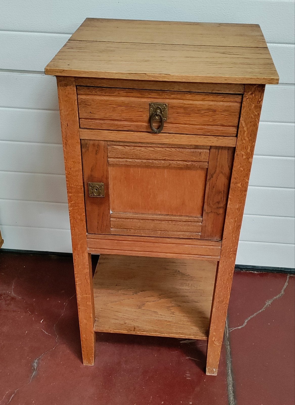 Table de chevet vintage en verre taillé, Maison & Meubles, Enlèvement