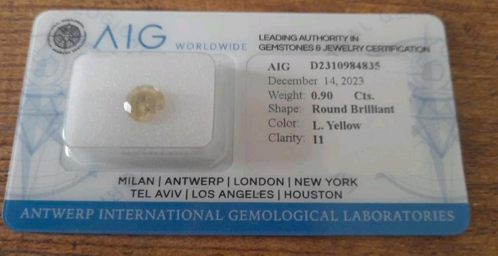 Magnifique diamant jaune, neuf original de 0,90 carats, Enlèvement ou Envoi