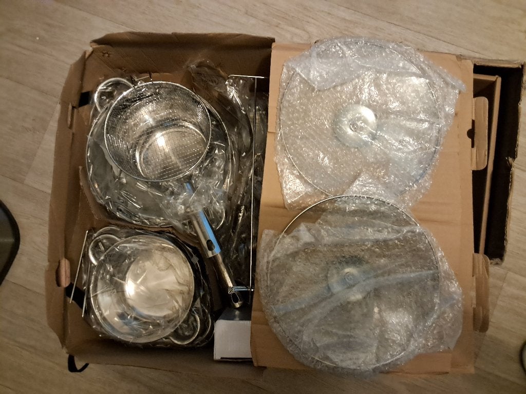 ENSEMBLE DE CASSEROLES + COUVERCLES EN VERRE, Neuf, Inox, Enlèvement, Compatible lave-vaisselle