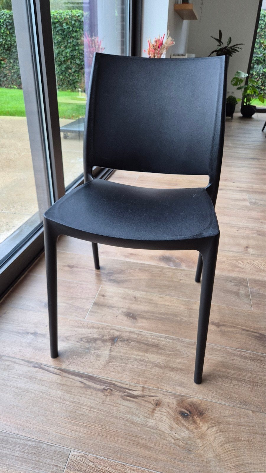 6 zwarte stoelen, Ophalen, Zwart, Kunststof, Vijf, Zes of meer stoelen