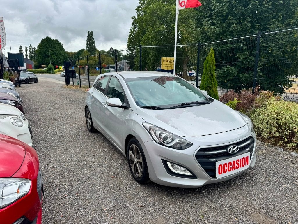 Hyundai i30 1600 Diesel 2016 220.272km *AIRCO*BLUETOOTH*, Auto's, Voorwielaandrijving, Stof, 4 cilinders, Bedrijf
