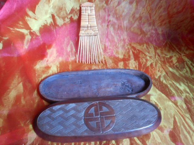 peigne africain, 3 boîtes, sculpture en bois, congo, Antiquités & Art, Enlèvement ou Envoi