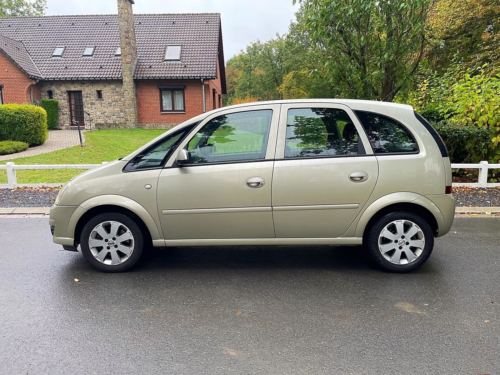 OPEL MERIVA 1.6ESSENCE AUTOMATIQUE PRETE A IMMATRICULER, Auto's, Automaat, Stof, Zwart, Overige kleuren