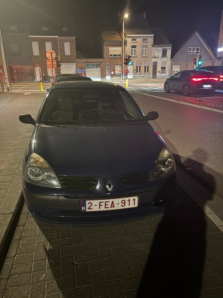 Renault clio, Autos, Radio, Achat, Boîte manuelle, 5 places