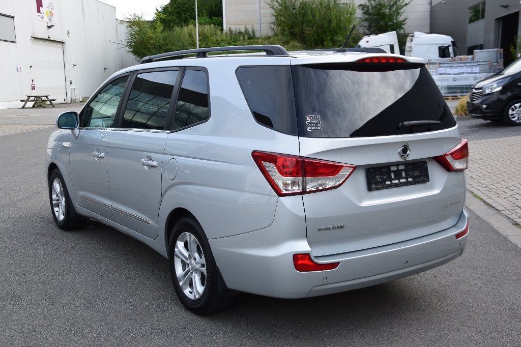 Ssangyong Rodius 2.2 SV220e-XDi 2WD Sapphire, Cuir, Argent ou Gris, Achat, Entreprise