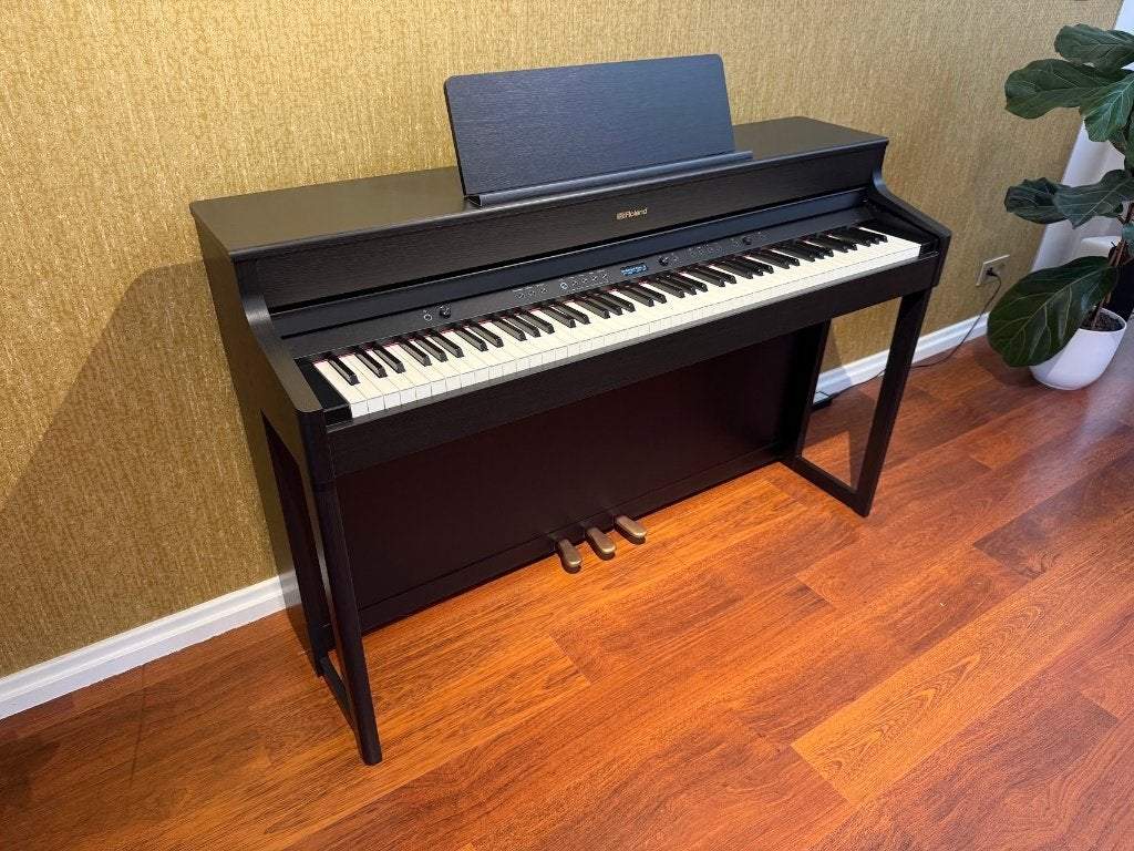 Roland HP702 B uit einde leasing, Muziek en Instrumenten, Piano's, Ophalen, Zwart, Digitaal, Zo goed als nieuw