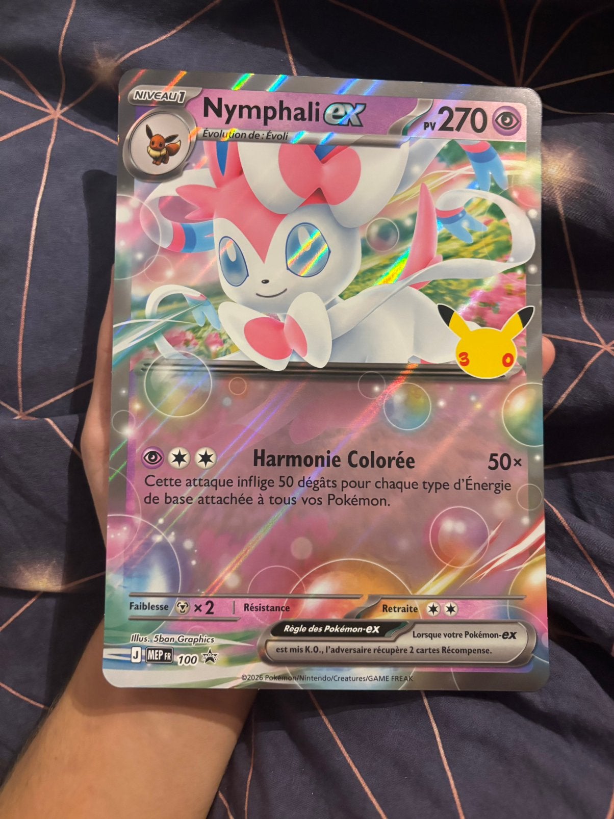 Nymphali grote Pokémon-kaart, Hobby en Vrije tijd, Ophalen of Verzenden, Nieuw, Losse kaart