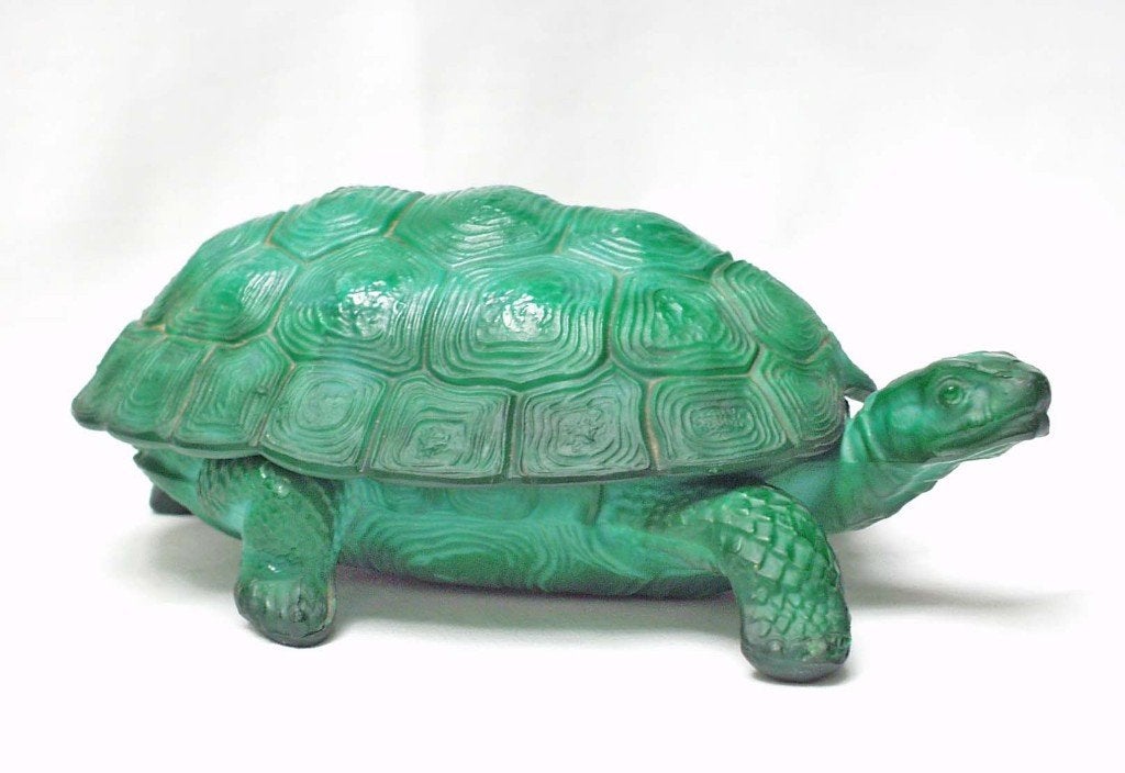 Geperst malachiet kristalglas - Mario Petrucci - Schildpad., Antiek en Kunst, Ophalen of Verzenden