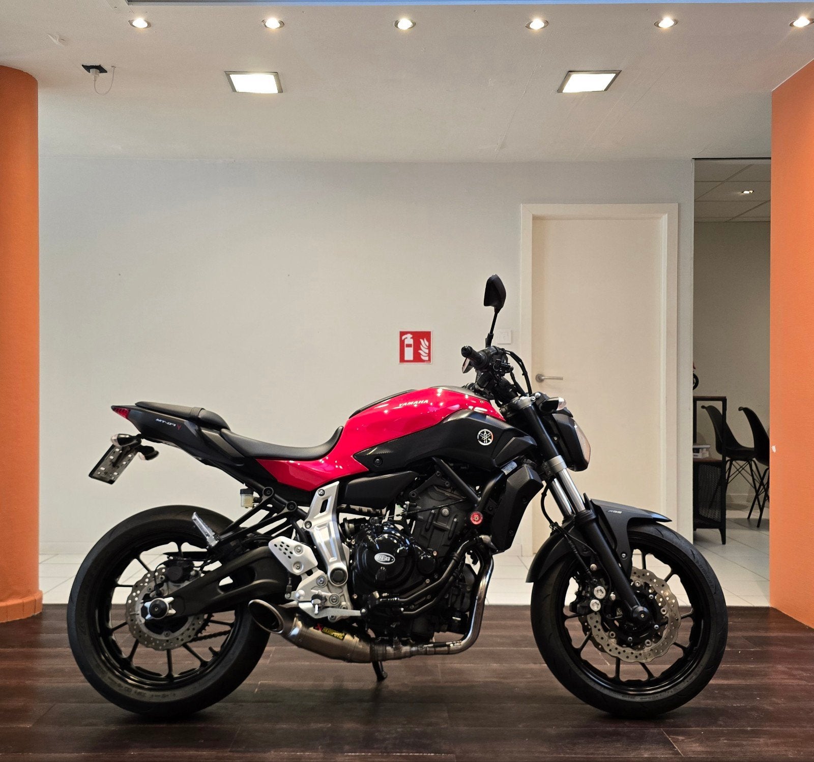 Yamaha MT07 ABS**2014**33.871km**Garantie, Motoren, 700 cc, Bedrijf, ABS