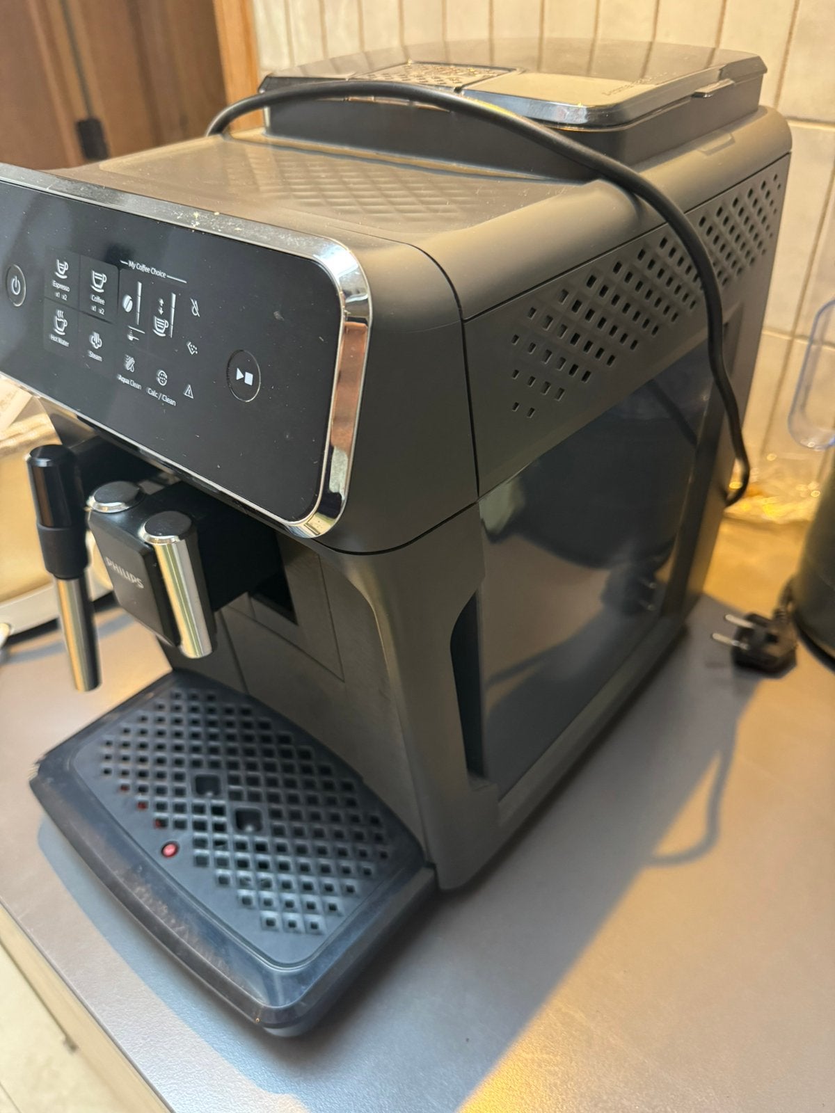 Koffiemachine (bonen) Philips 2200 EP2224/10, Enlèvement, Comme neuf, Cafetière, Café moulu
