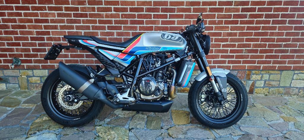 #1 genummerd model/ ongevalvrij/ Husqvarna Vitpilen 701, Motos, Motos | Husqvarna, Permis Moto A, Plus de 35 kW, Particulier, Contrôle de traction